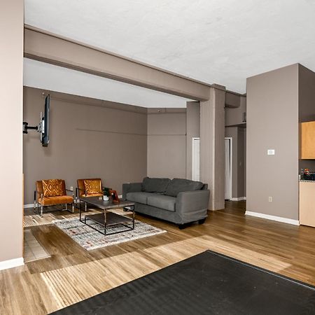2 Bath Prkg+Gym+Sauna Perk Plaza +30 Day Cleveland Dış mekan fotoğraf