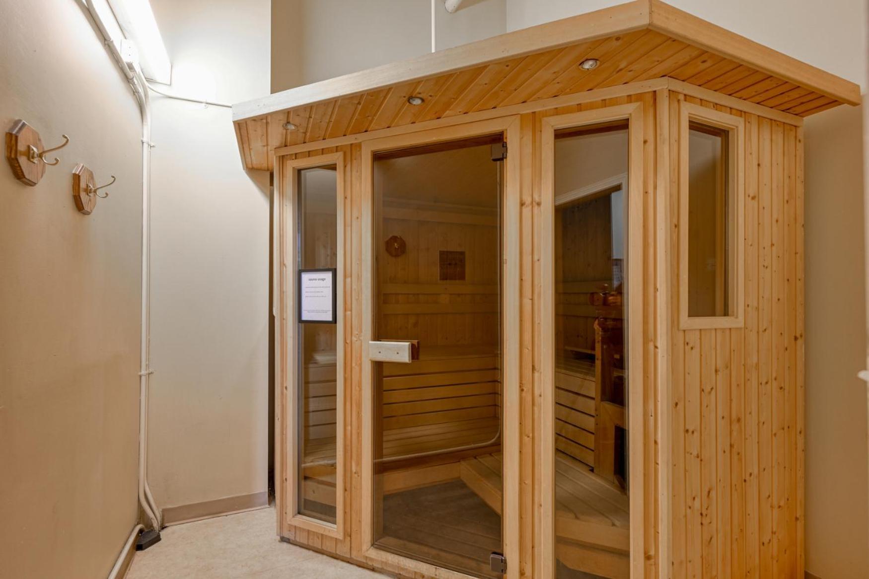 2 Bath Prkg+Gym+Sauna Perk Plaza +30 Day Cleveland Dış mekan fotoğraf