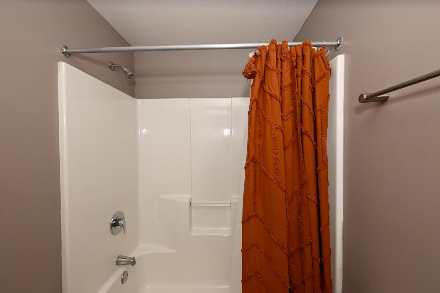 2 Bath Prkg+Gym+Sauna Perk Plaza +30 Day Cleveland Dış mekan fotoğraf