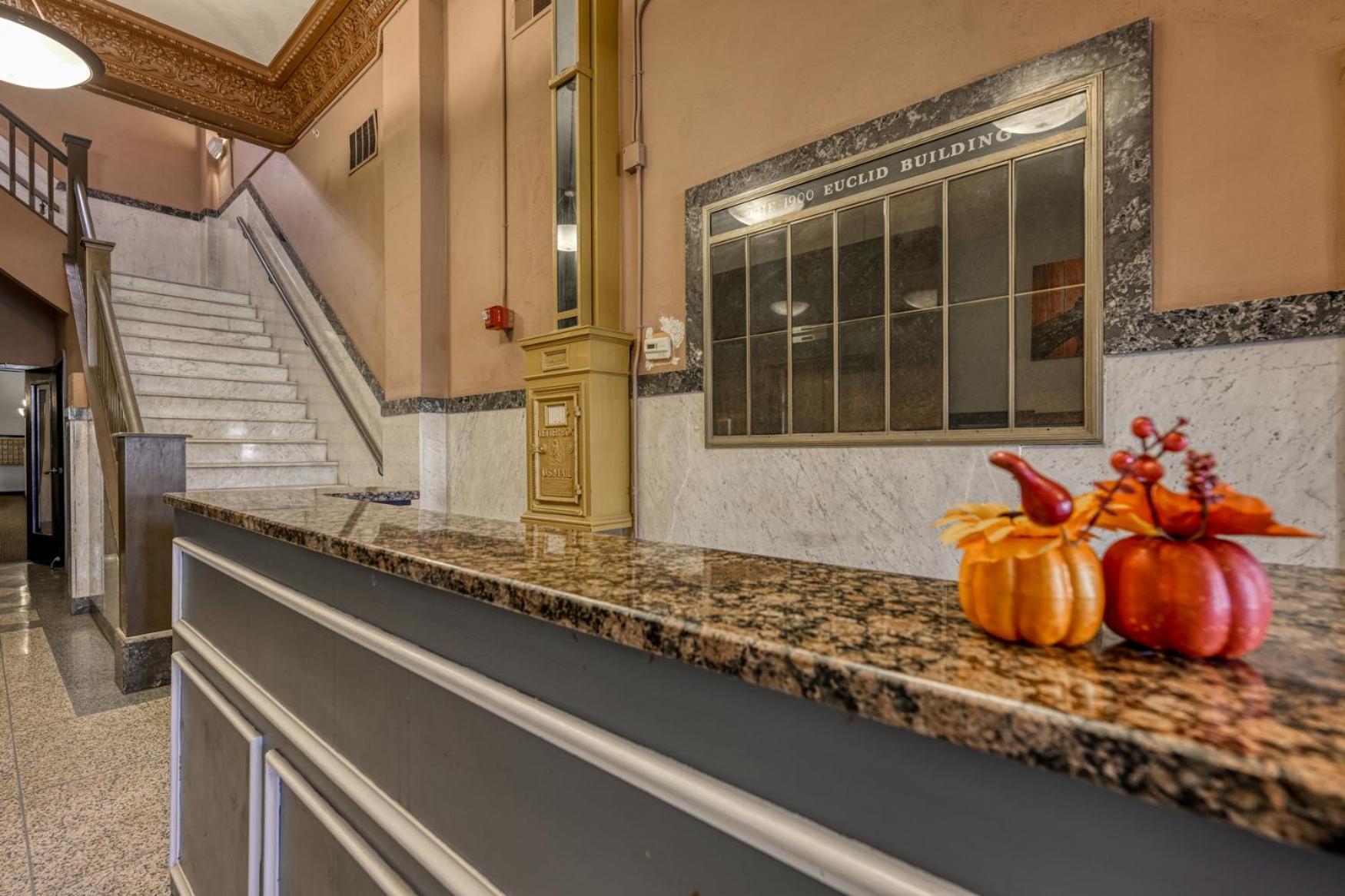 2 Bath Prkg+Gym+Sauna Perk Plaza +30 Day Cleveland Dış mekan fotoğraf